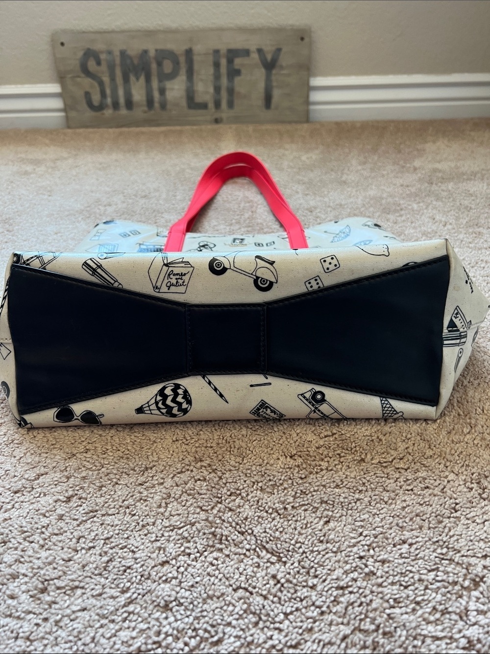 Kate Spade New York Things We Love Collection Tote Bag - Picture 4 of 8